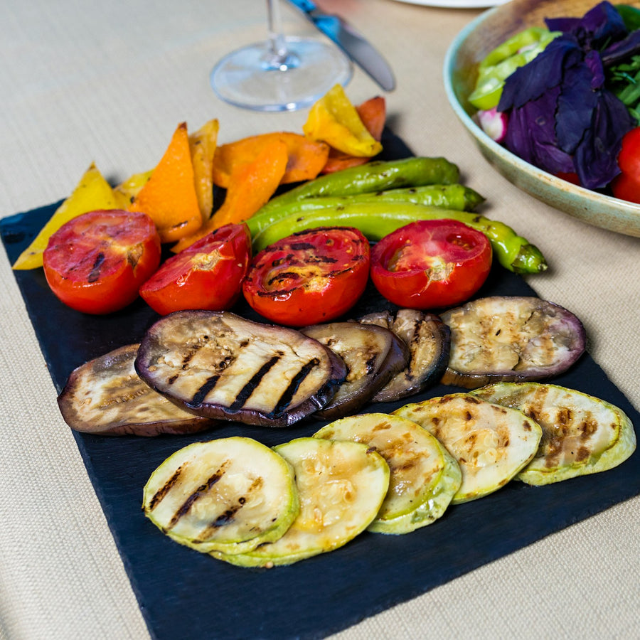 Legumes grelhados finalizados com azeite