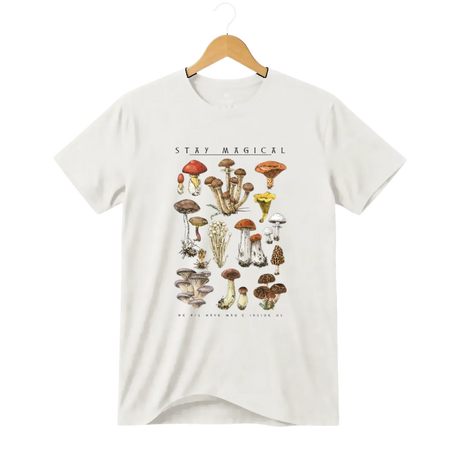Camiseta Cogumelos do Bosque Stay Magical