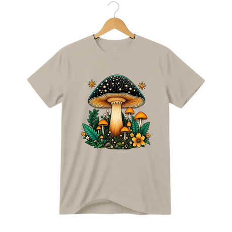 Camiseta Cogumelo Sob o Mesmo Chapéu