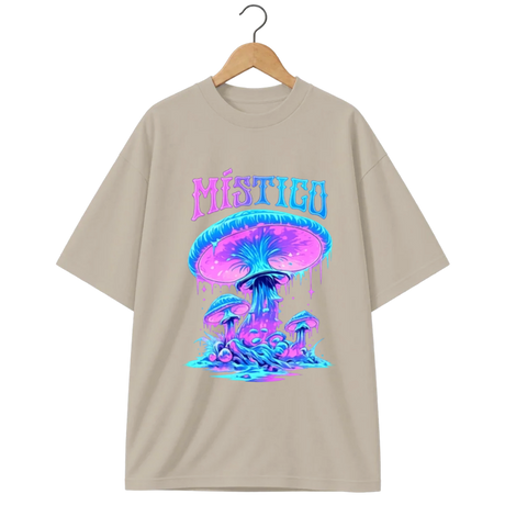 Camiseta Oversized Cogumelo Roxo Místico