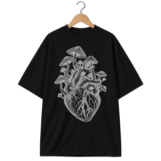 Camiseta Oversized Cogumelo Coração Micelial