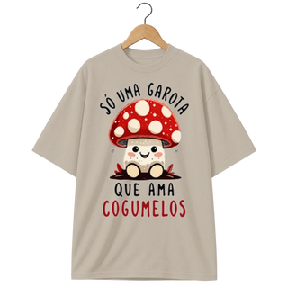 Camiseta Oversized Garota Cogumelo
