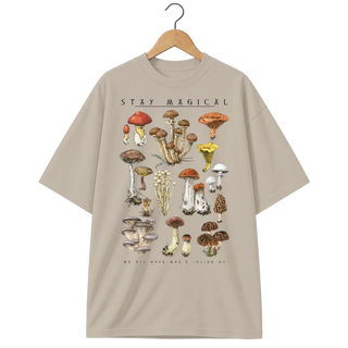 Camiseta Oversized Cogumelos do Bosque Stay Magical